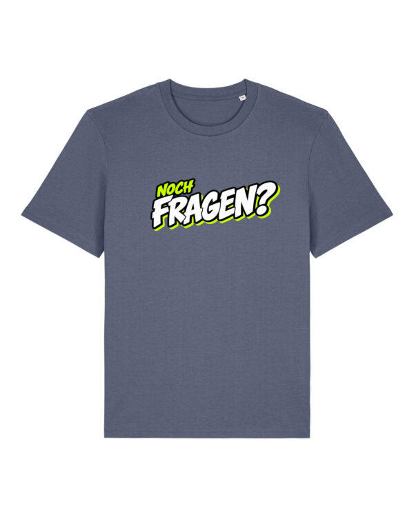 gerissen-wie-ein-lamm-schriftzug-fragen__stanley-stella-creator-2-0__blue-grey__front-main „Noch Fragen?“-Shirt | unisex, bio, OEKOTEX-100, diverse Farben | 🛜 GERISSEN WIE EIN LAMM